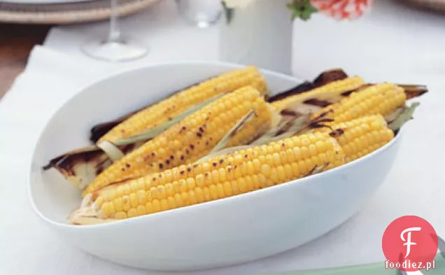 Grillowana kukurydza na kolbie z trzema aromatycznymi masłami