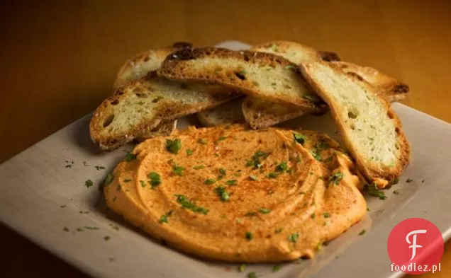 Pieczony Hummus Z Czerwonej Papryki
