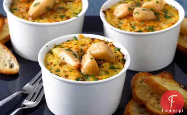 Pieczona Polenta z czosnkiem i parmezanem Crostini