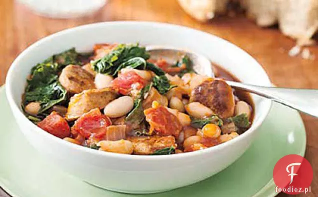 Gulasz z białej fasoli, jarmużu i kiełbasy