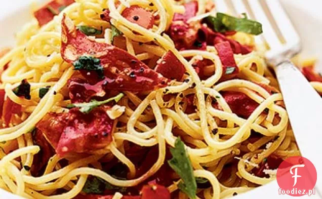 Spaghetti z hiszpańskimi smakami