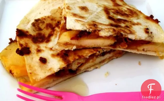 Bekon-jabłko i Cheddar Quesadilla