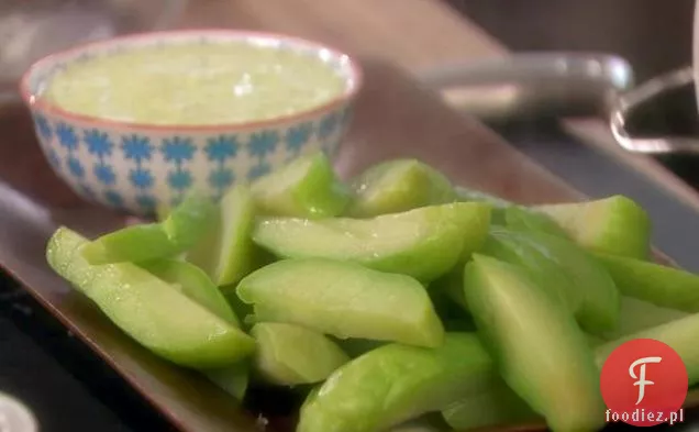 Squash meksykański z dipem jogurtowym