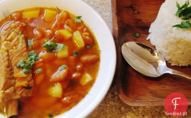 Zupa z fasoli kanaryjskiej (Sopa de Frijoles Canarios)