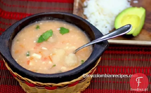 Mote de Queso (Kolumbijska zupa serowo-ziemniaczana)