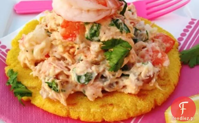 Arepas z łososiem i krewetkami (Arepas con Salmon y Camarones)