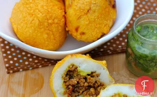 Ziemniaki Nadziewane Po Kolumbijsku (Papas Rellenas Colombianas)