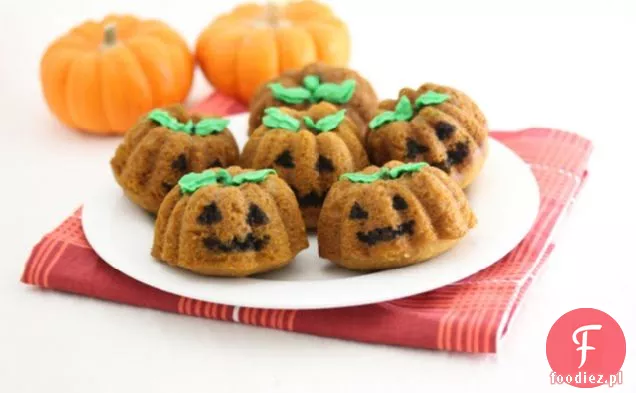 Jack-o-latarnia ciasto dyniowe z nadzieniem Nutella