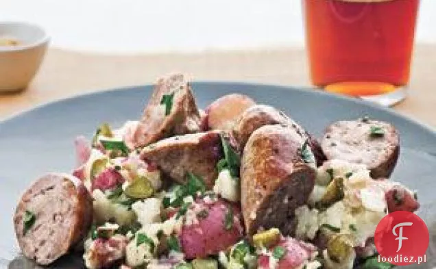 Kiełbasa Z Rozbitymi Ziemniakami I Korniszonami