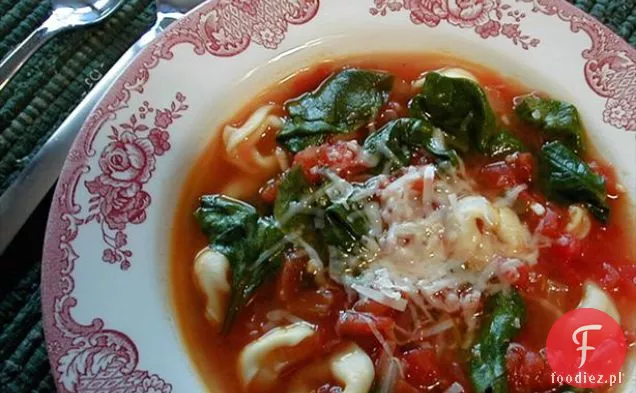 Zupa Pomidorowa Ze Szpinakiem Tortellini