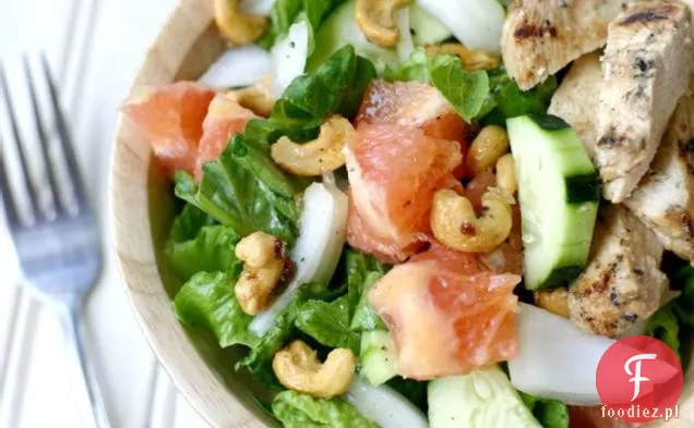 Sałatka Z Różowego Grejpfruta Z Brązowym Cukrem Vinaigrette