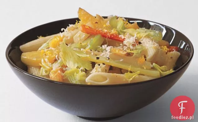 Penne z cytryną i warzywami korzeniowymi