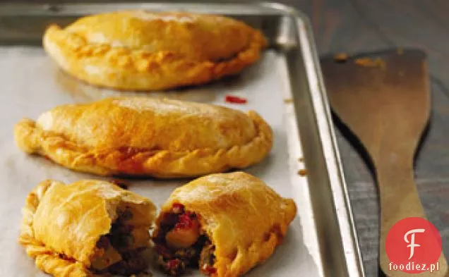 Ziemniaki, pieprz i chorizo Empañadas