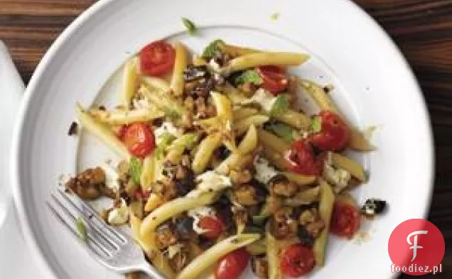 Penne Z Pomidorami, Bakłażanem I Mozzarellą