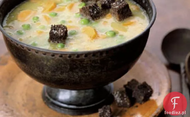 Zupa grochowa z grzankami Pumperniklowymi