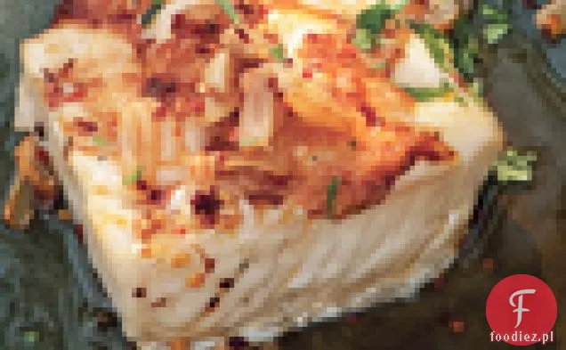 Grillowany dorsz Czarny ze smażonym czosnkiem i Chiles