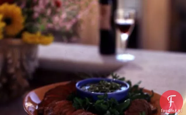 Grillowana polędwica wołowa z sosem Pebre