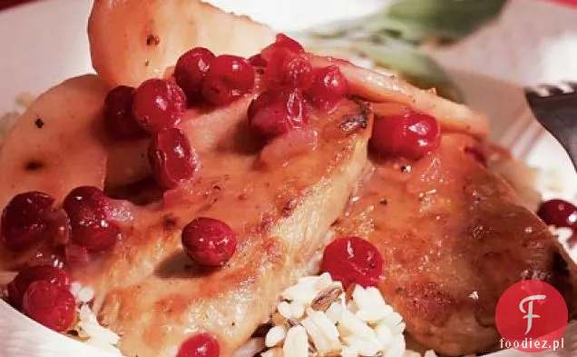 Medaliony wieprzowe z żurawiną i jabłkami