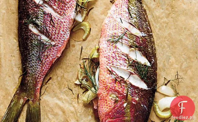 Nadziewane Cały Pieczony Yellowtail Snapper