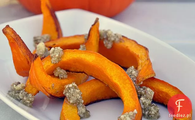 Pieczona Dynia Z Pesto Manchego