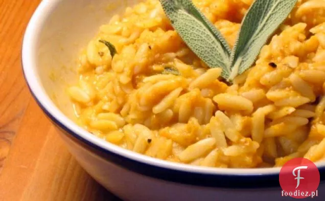 Dyniowe Orzo z szałwią