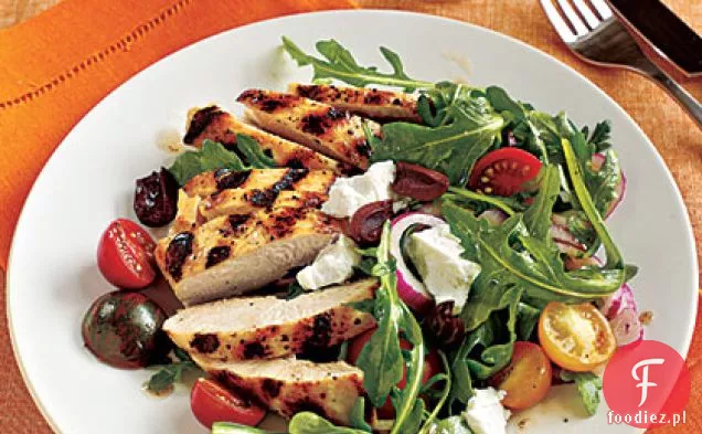Sałatka z grillowanym kurczakiem i pomidorami