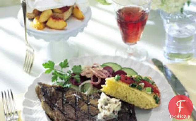 Hickory-grillowane steki Rib-Eye z boczkiem-masłem Melasowym