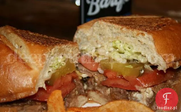 Pieczeń wołowa Po ' Boy z sosem