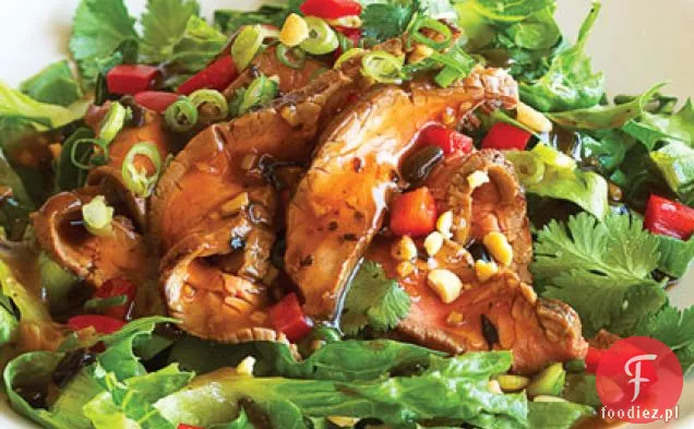 Hot Flank stek Sałatka z Chinese Black Bean Dressing