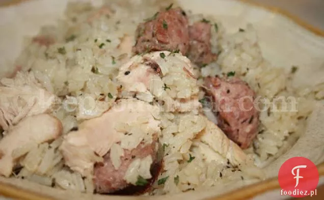 Pieczony w piecu kurczak Cajun i kiełbasa Jambalaya