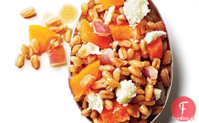 Sałatka z cebuli, fety i papryki