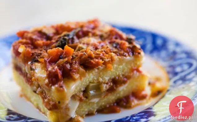 Polenta zapiekanka z Fontiną i sosem pomidorowym