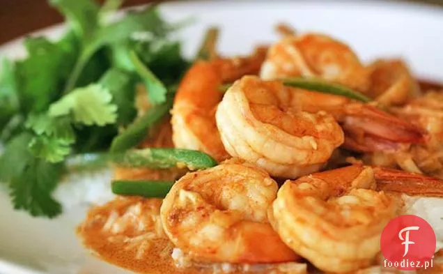 Pikantne krewetki czosnkowe z ryżem kokosowym