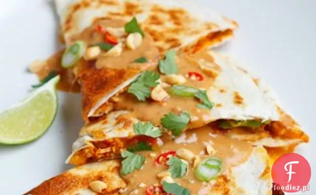 Pikantne Orzeszki Chicken Quesadillas