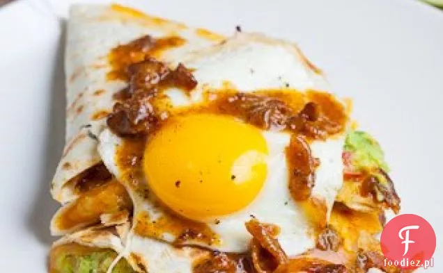Dżem z boczku i Guacamole Quesadilla z jajkiem sadzonym z dżemem z boczku Vinaigrette mżawka