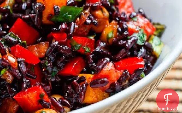 Tajska Sałatka Z Czarnego Ryżu