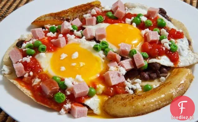 Huevos Motulenos