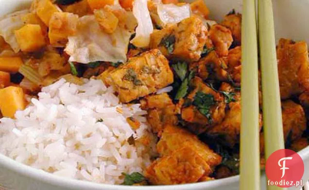 Tagine warzywny z pieczonym Tempeh