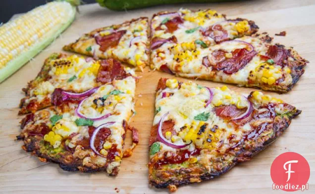 Chipotle BBQ boczek i grillowana kukurydza cukinia Crust Pizza
