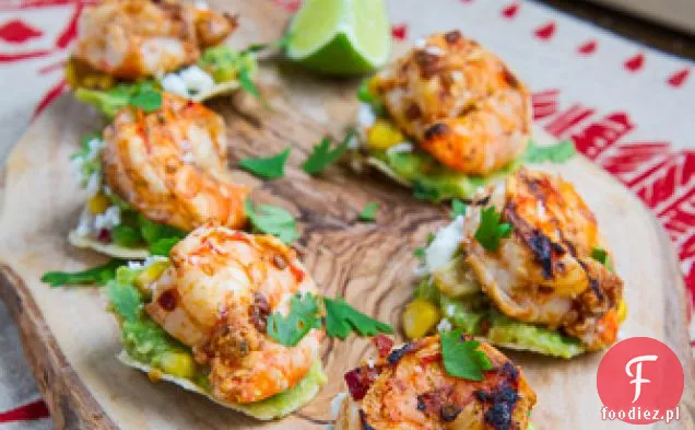 Chipotle Limonka Grillowane krewetki i kukurydza Guacamole Mini Tostadas