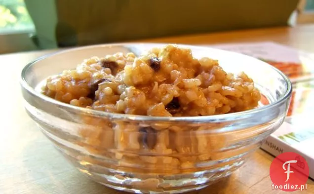 Easy Cinnamon Raisin Śniadanie Risotto (Bezmleczne, Bezglutenowe, Wegańskie)