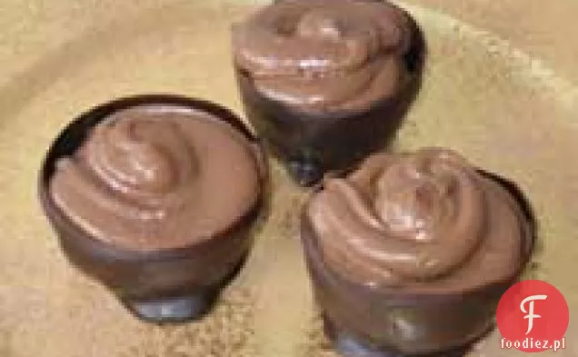 Wegańskie kubki czekoladowe z dekadenckim musem czekoladowym
