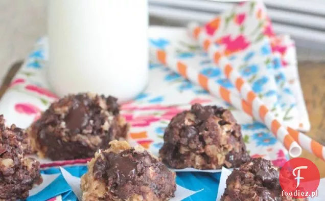 No Bake Biscoff Chocolate Chunk Cookies