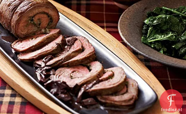 Spirale Flank Steak z sosem borowikowym i czerwonym winem