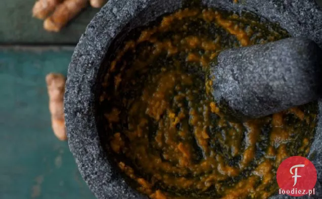 Golden Milk: kremowa herbata kurkuma i imbir z mlekiem kokosowym