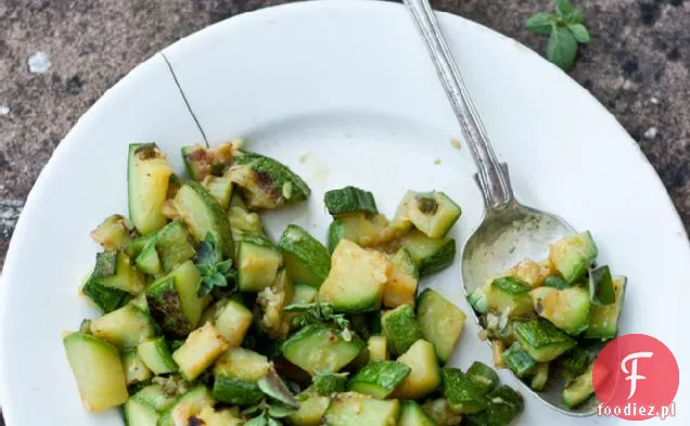 Cukinia Ze Świeżym Czosnkiem I Oregano