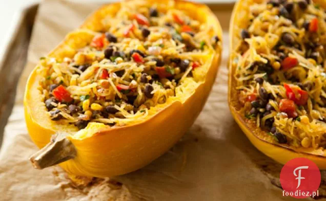 Pikantne Spaghetti Squash Z Czarną Fasolą