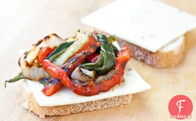 Rajas Grillowany Ser Panini + Ser Tillamook Gratis!