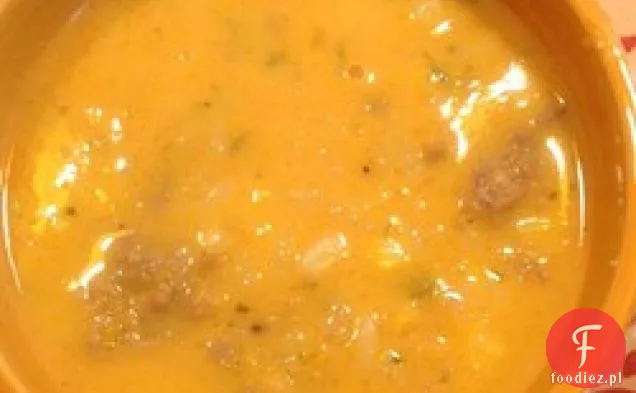 Zupa z dyni i pikantnej kiełbasy