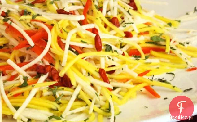 Jicama & Mango Slaw z papryką Pequin